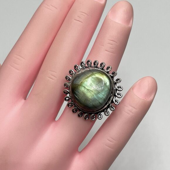 Silver Plated Round Cut Labradorite Gemstone Ring Statement Boho Sz 10.5 - Picture 3 of 6